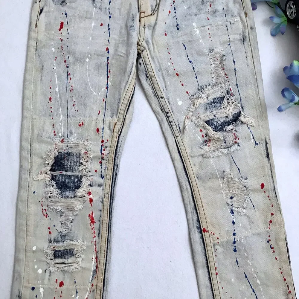 Heritage America NWT Light Wash Distressed Crop Jeans Women 6 *See Description*